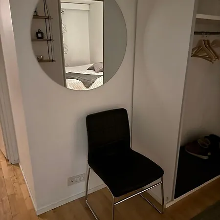 Apartment Spacious Flat Near The Center *